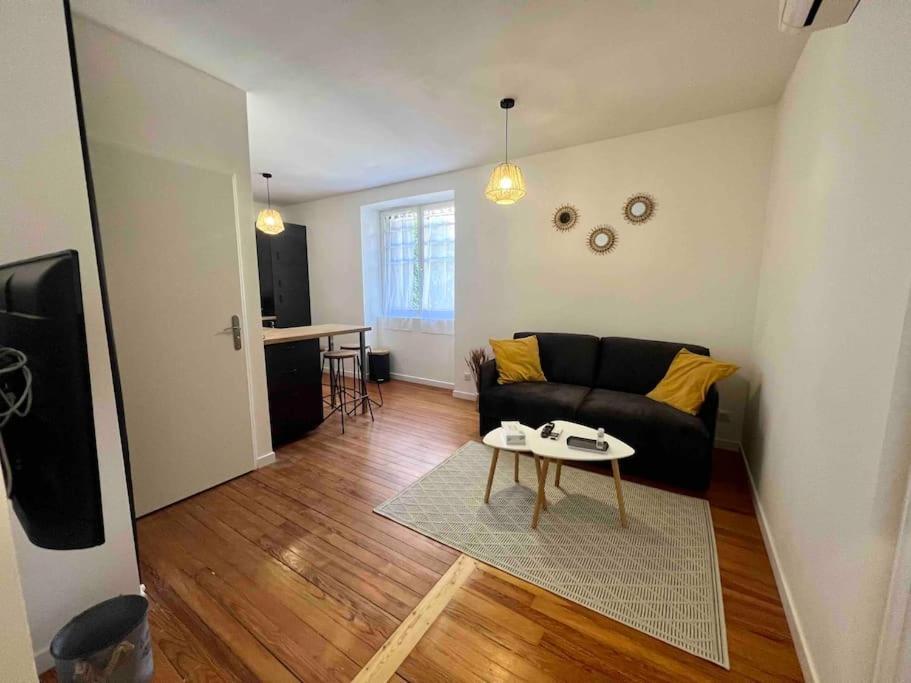 Appartement Climatise 4 Personnes / Centre-Ville Besançon Extérieur photo
